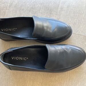 Vionic Kensley Women’s Black Nappa Leather Lug Sole Loafers